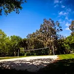 Marina Club