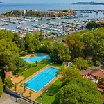 Marina Club 2* קוגולין