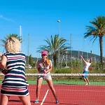 Marina Club