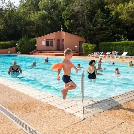 Szálloda Marina Club 2*
