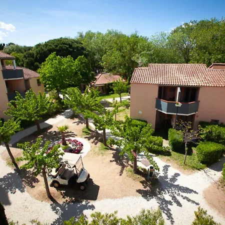 Marina Club